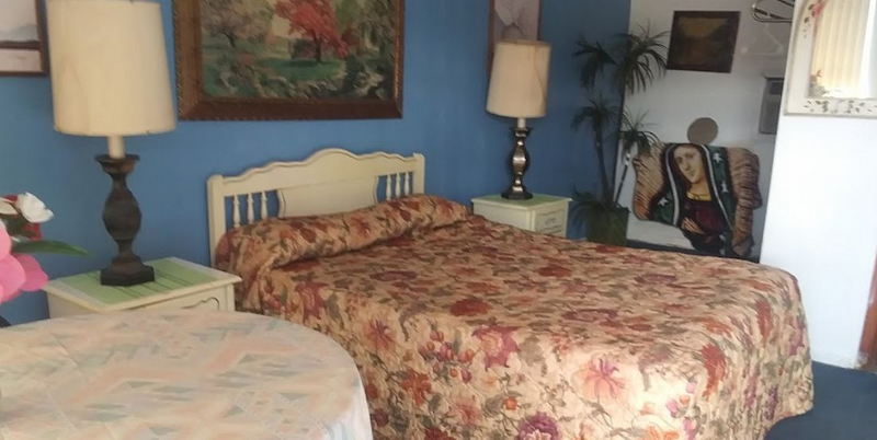 War-Del Motel - Web Listing Photo (newer photo)